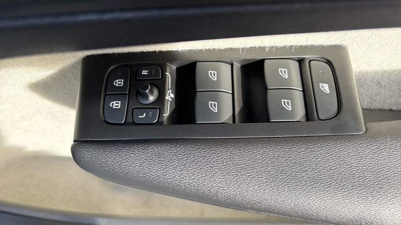 Volvo Xc40 1.5 T5 Recharge PHEV Inscription Pro 5dr Auto Estate